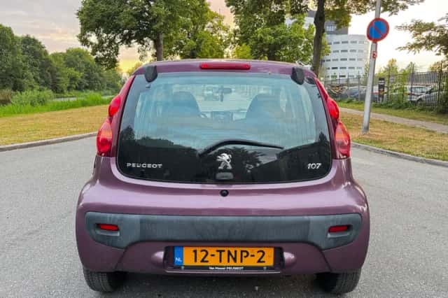 Peugeot 107 (2012) thumbnail 5