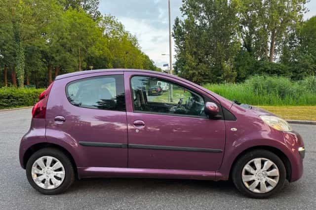 Peugeot 107 (2012) thumbnail 6