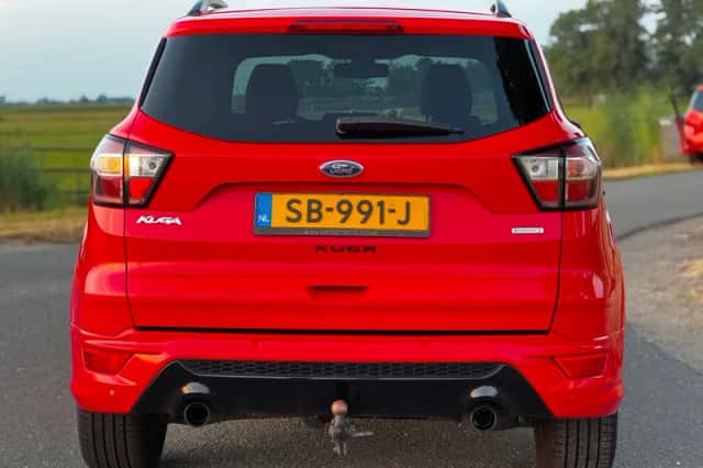 Ford Kuga (2018) thumbnail 5