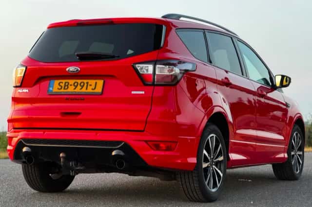 Ford Kuga (2018) thumbnail 6