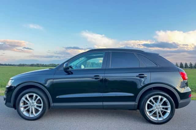 Audi Q3 (2012) thumbnail 2