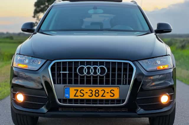 Audi Q3 (2012) thumbnail 4