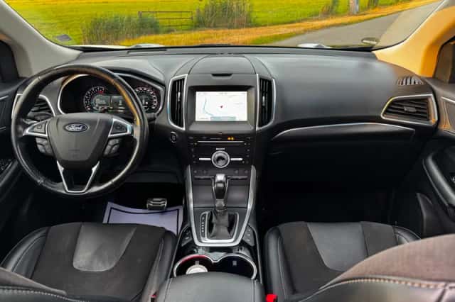 Ford Edge (2018) thumbnail 3