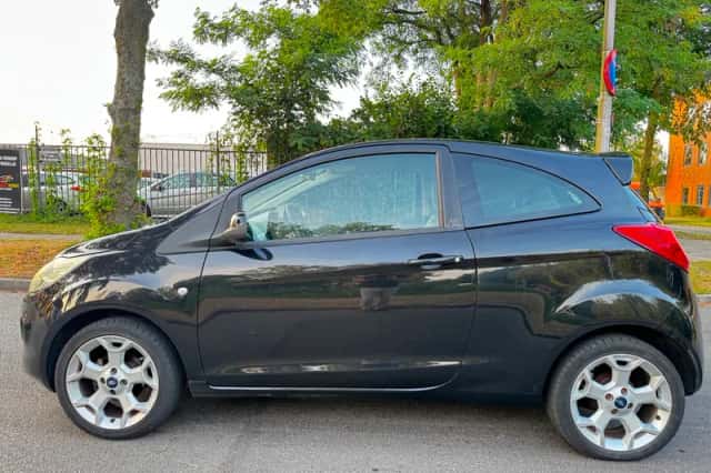 Ford Ka (2009) thumbnail 2
