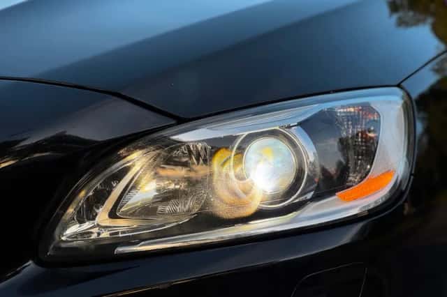 Volvo V60 (2013) thumbnail 3