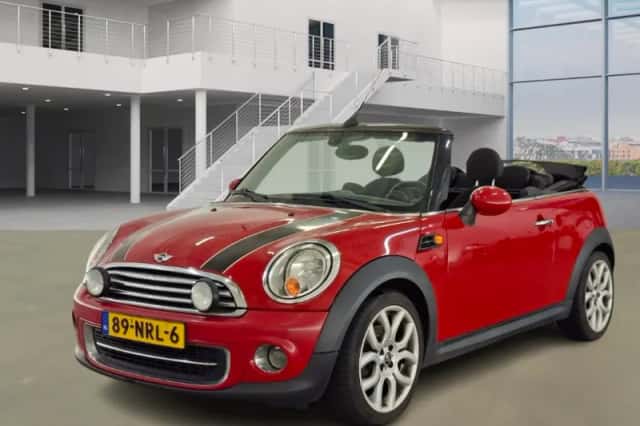 MINI Cabrio (2010) thumbnail 1