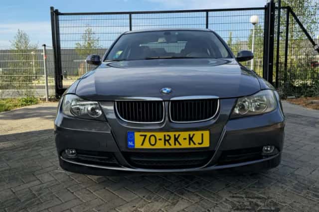 BMW 3-Serie (2005) thumbnail 2