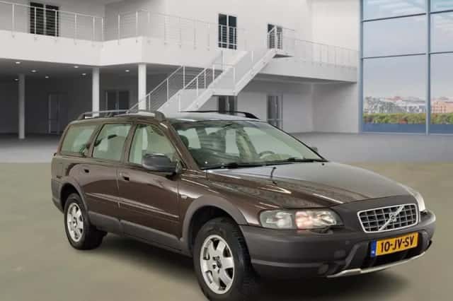 Volvo V70 Cross Country (2002) thumbnail 2