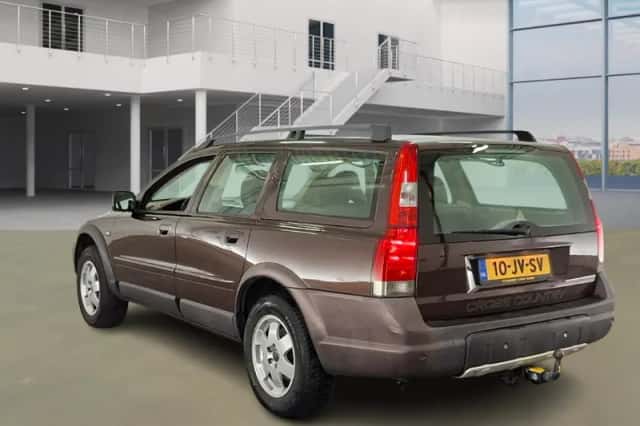 Volvo V70 Cross Country (2002) thumbnail 4