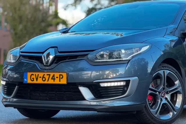 Renault Mégane (2015) thumbnail 2