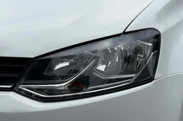 Volkswagen Polo (2016) thumbnail 4