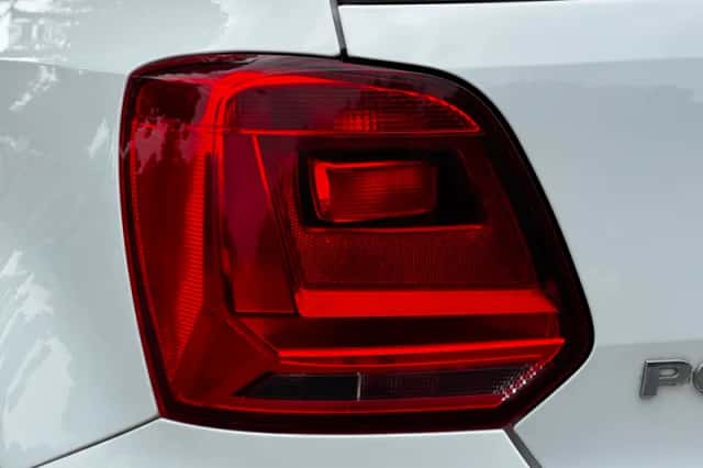 Volkswagen Polo (2016) thumbnail 5