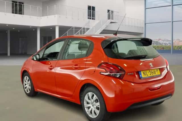 Peugeot 208 (2017) thumbnail 4