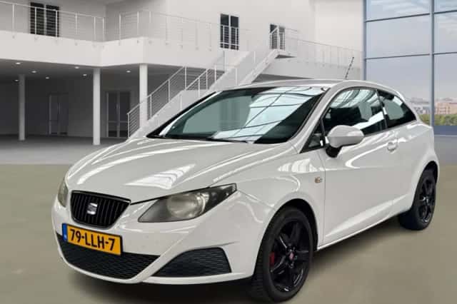 SEAT Ibiza (2010) thumbnail 1