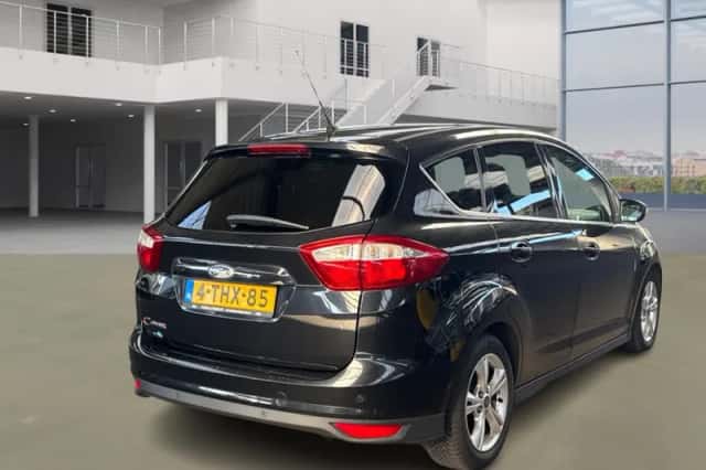 Ford C-Max (2012) thumbnail 3