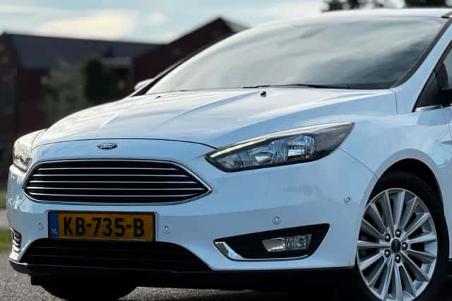 Ford Focus (2016) thumbnail 2