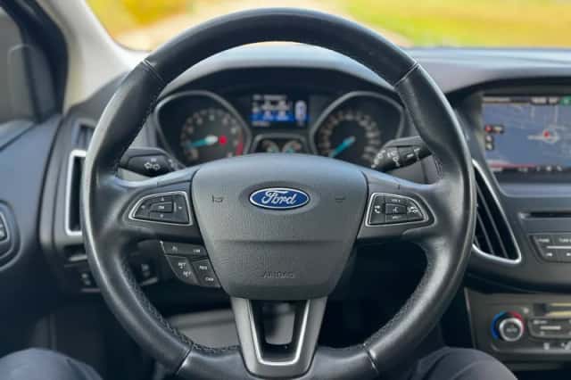 Ford Focus (2016) thumbnail 3