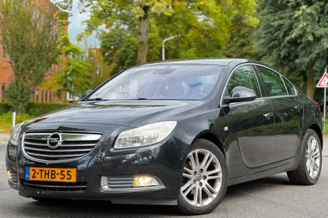 Opel Insignia (2010) thumbnail 1