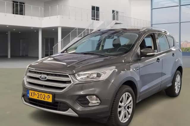 Ford Kuga (2019) thumbnail 1