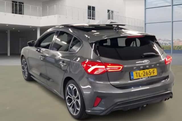 Ford Focus (2018) thumbnail 4