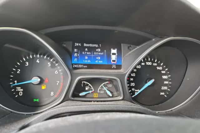 Ford Focus (2015) thumbnail 5