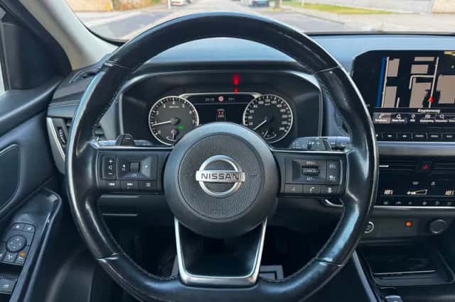 Nissan Qashqai (2021) thumbnail 6