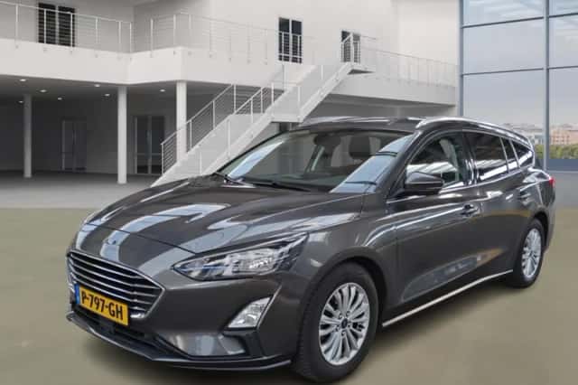 Ford Focus (2019) thumbnail 1
