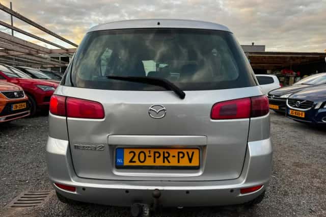 Mazda 2 (2004) thumbnail 3