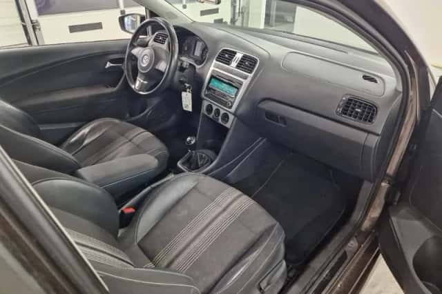 Volkswagen Polo (2013) thumbnail 4