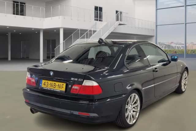 BMW 3-Serie (2003) thumbnail 2
