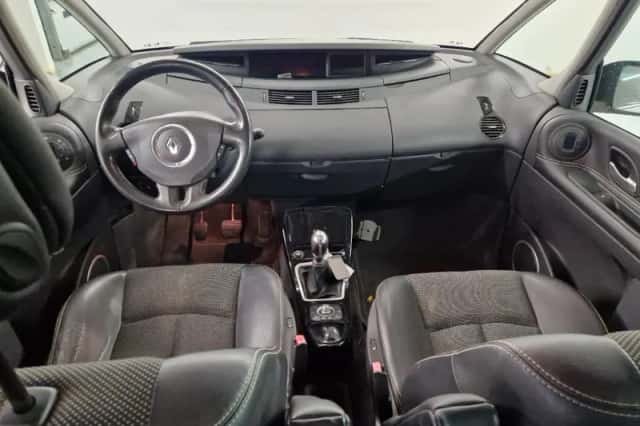 Renault Grand Espace (2013) thumbnail 6