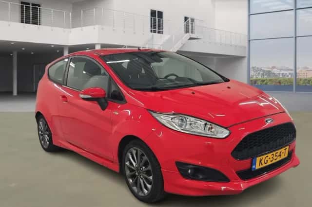 Ford Fiesta (2016) thumbnail 2