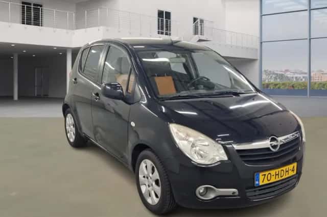 Opel Agila (2008) thumbnail 2