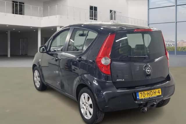 Opel Agila (2008) thumbnail 4