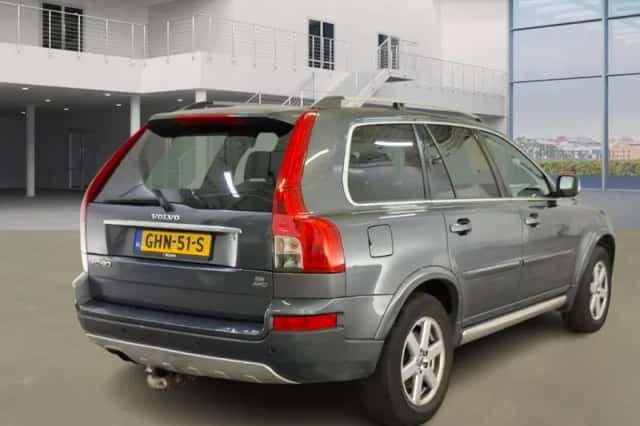 Volvo XC90 (2007) thumbnail 3