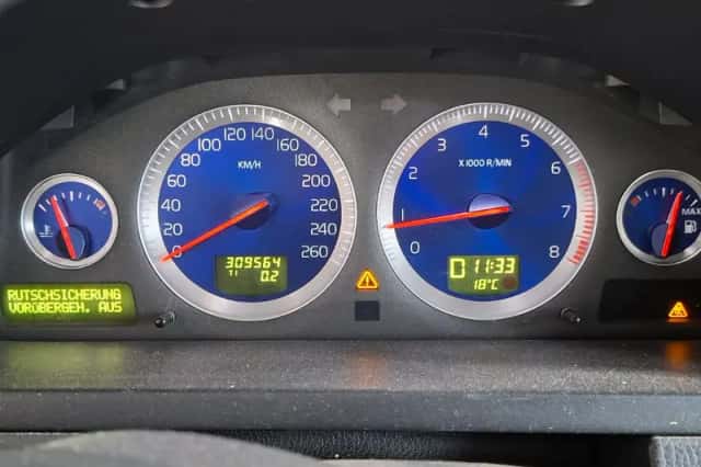 Volvo XC90 (2007) thumbnail 5