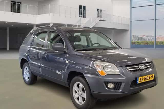 Kia Sportage (2008) thumbnail 2