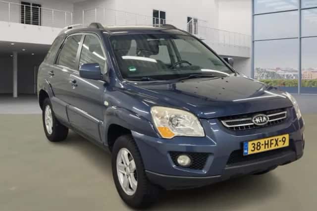 Kia Sportage (2008) thumbnail 2