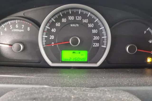 Kia Sportage (2008) thumbnail 5