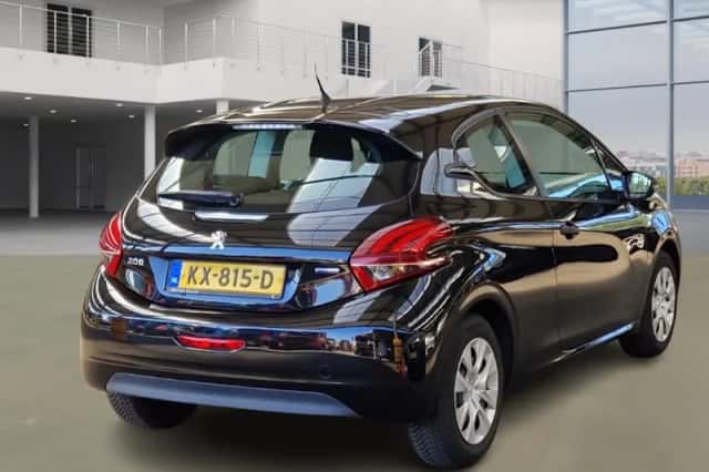Peugeot 208 (2016) thumbnail 3