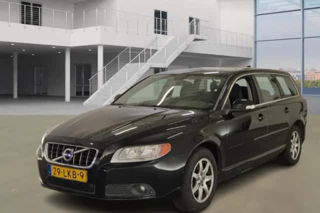 Volvo V70 (2010) thumbnail 1
