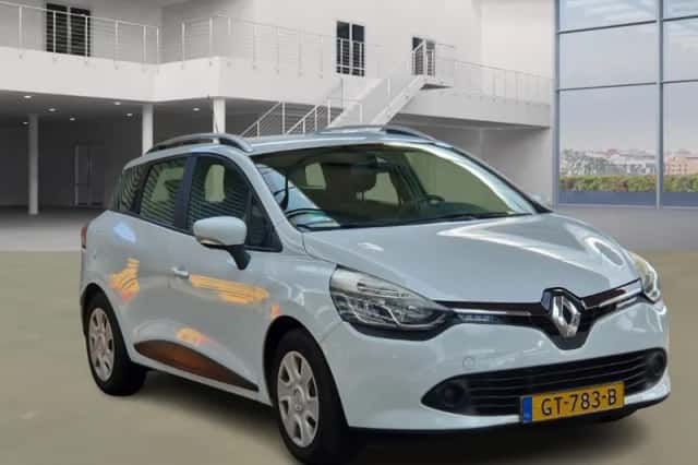 Renault Clio (2015) thumbnail 2