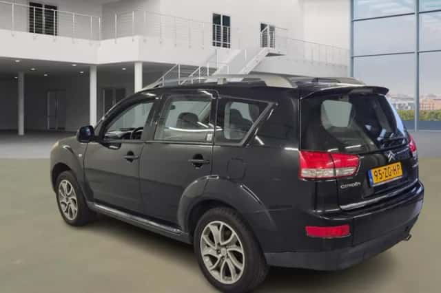 Citroën C-Crosser (2008) thumbnail 4
