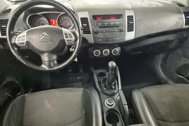Citroën C-Crosser (2008) thumbnail 6