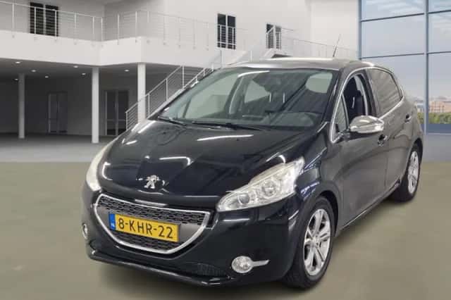 Peugeot 208 (2013) thumbnail 1