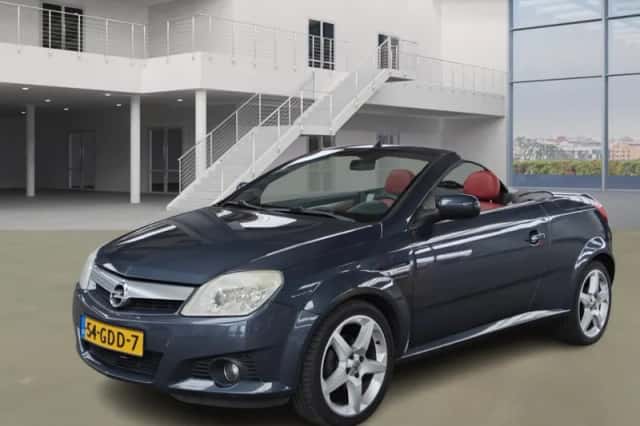 Opel Tigra TwinTop (2008) thumbnail 1