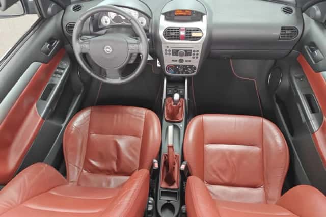 Opel Tigra TwinTop (2008) thumbnail 6