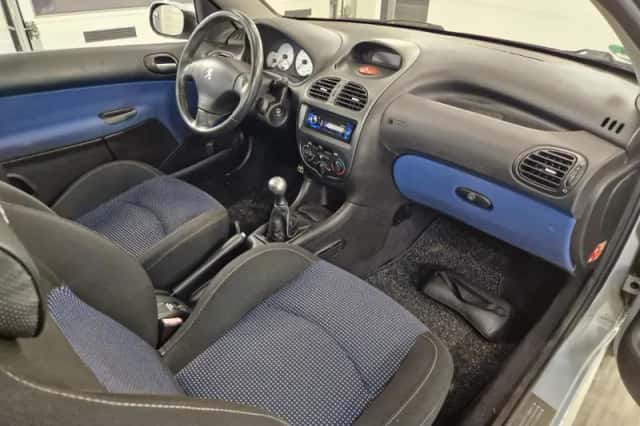 Peugeot 206 (2003) thumbnail 6