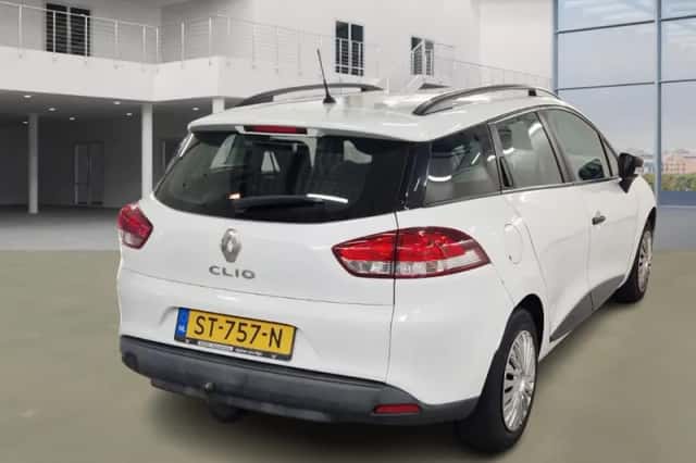 Renault Clio (2018) thumbnail 3