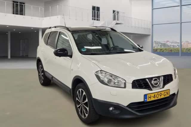Nissan Qashqai (2013) thumbnail 2